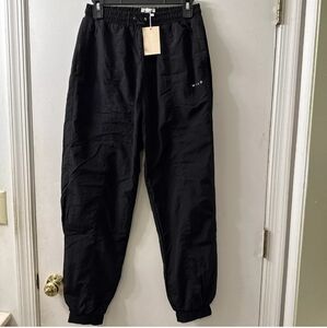 Wilo the Label parachute Black Jogger Size Xsmall.